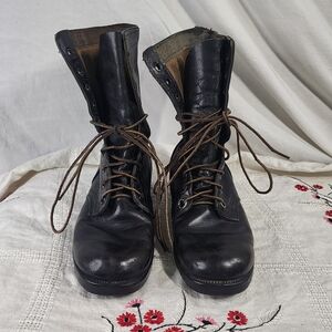 Black Vintage Military Lace-Up Leather Boots